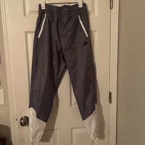 NWT Nike Sportswear Windrunner Track Woven Pants Mesh Lined Men Size S